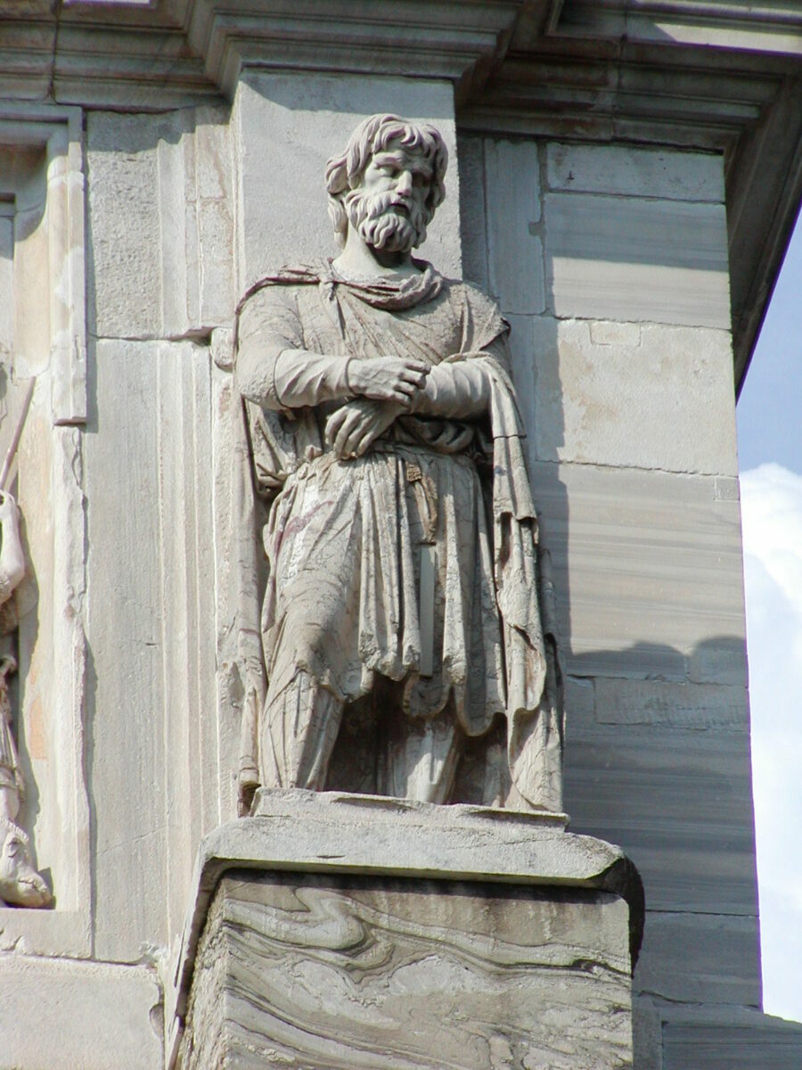 Dacian prisoners on the Arch of Constantine