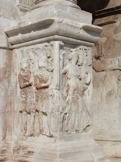 Arch of Constantine, sculpted plinth