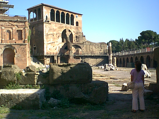 Forum of Trajan - 2000-09-01-165417