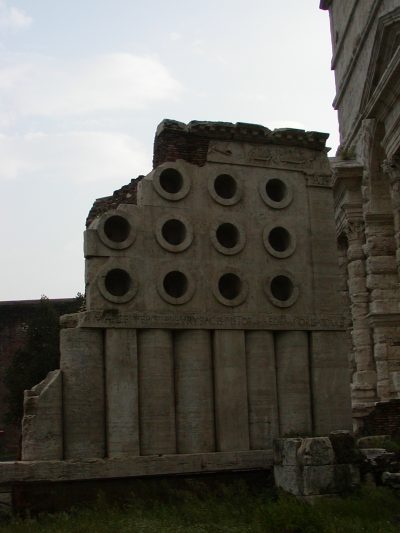 Mausoleum di Eurysace - 2002-08-31-181743