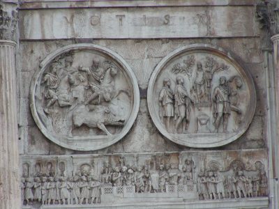 Arch of Constantine - artistic styles of the times of Hadrian and Constantine confronted