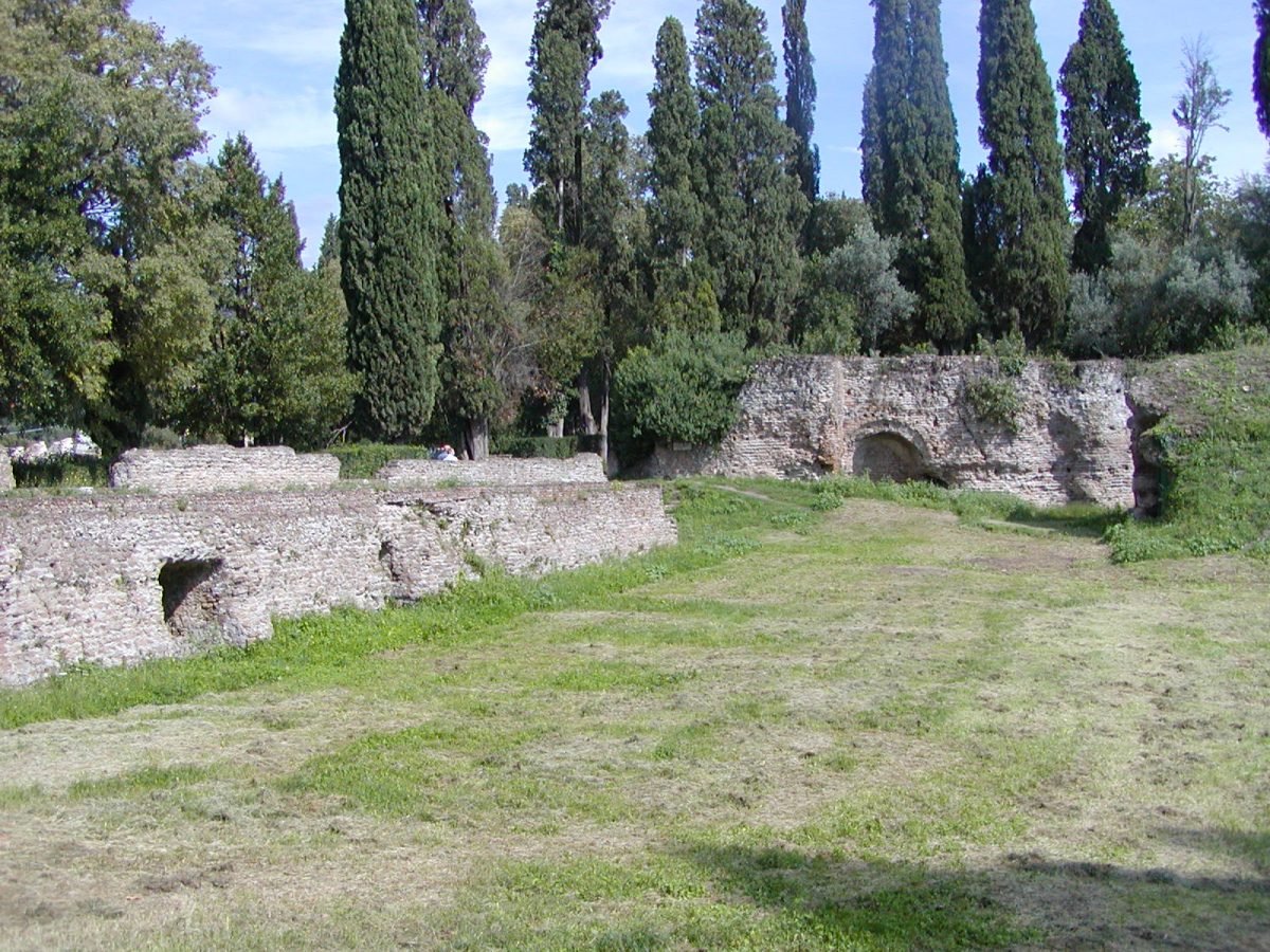 Hadrian's Villa - 2002-09-08-152110