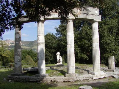 Hadrian's Villa - 2002-09-08-154730