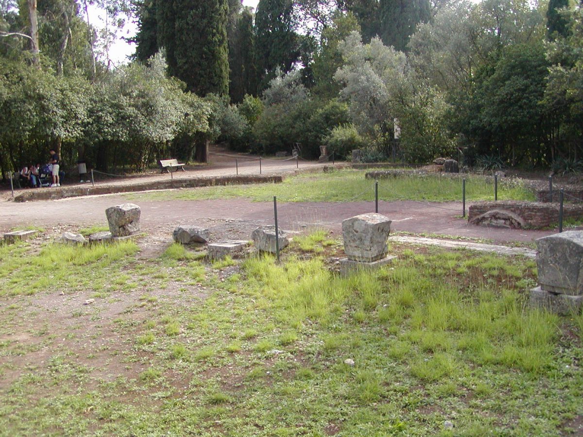 Hadrian's Villa - 2002-09-08-155502