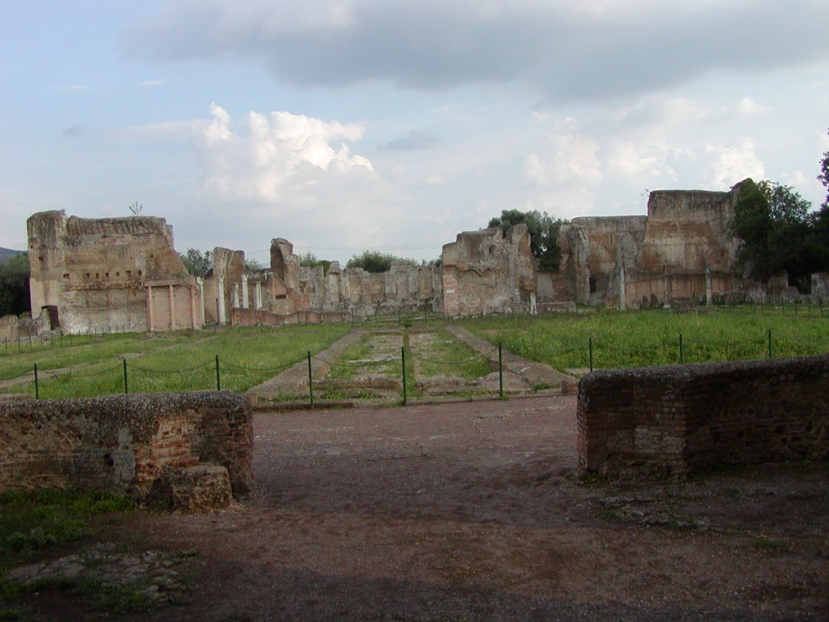 Hadrian's Villa - 2002-09-08-173116