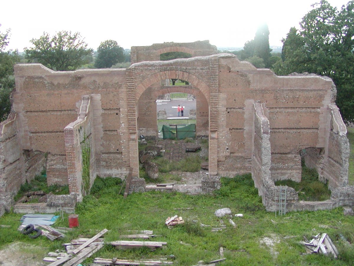 Hadrian's Villa - 2002-09-08-181039