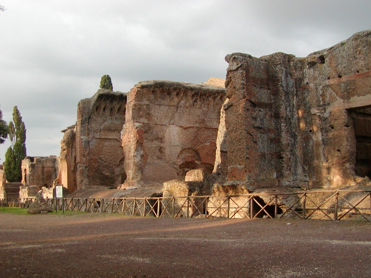 Hadrian's Villa - 2002-09-08-183427