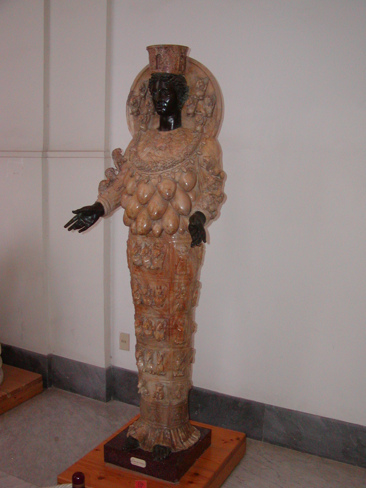 Museo Archeologico Nazionale - 2002-09-13-094932