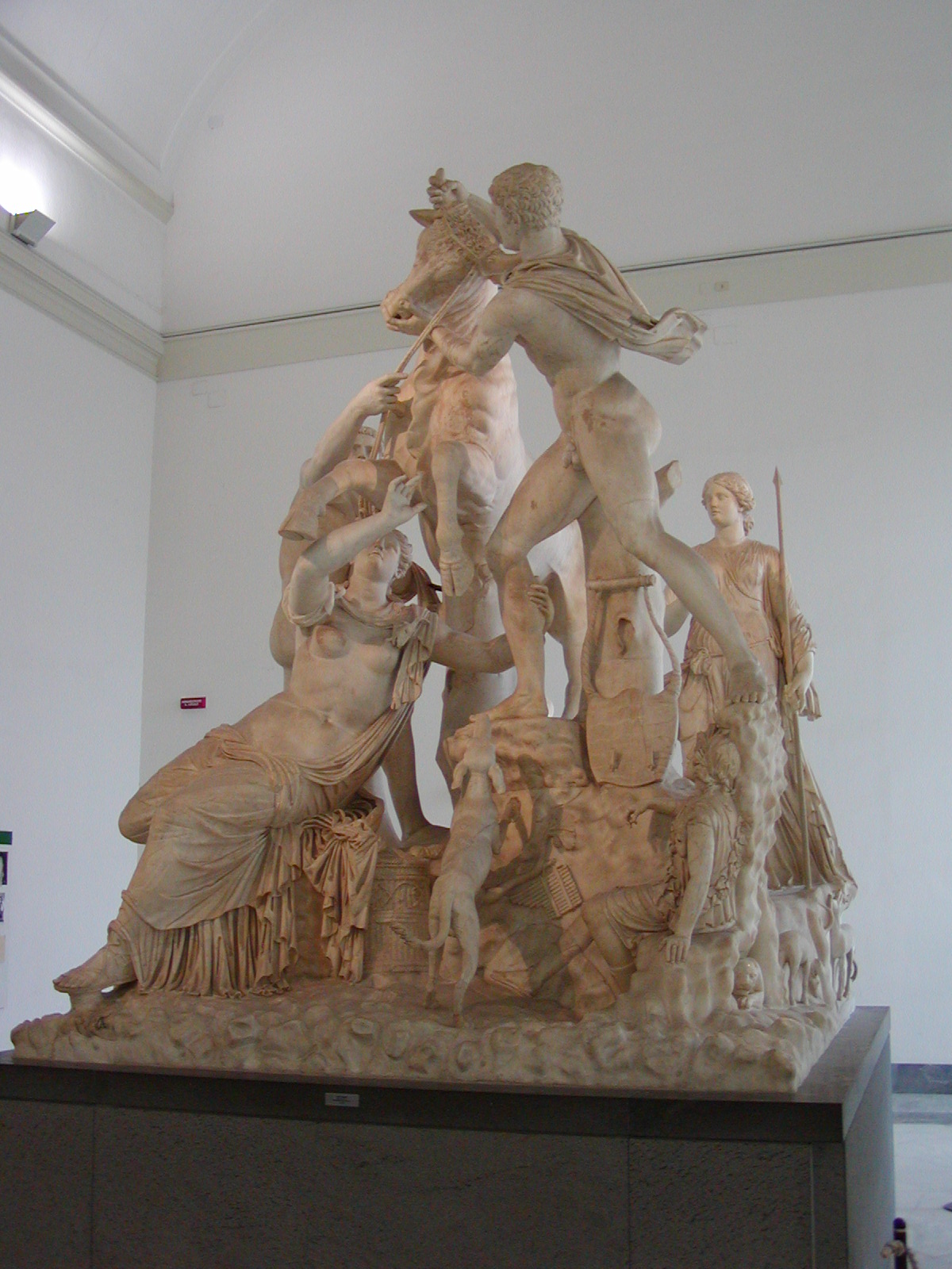 Museo Archeologico Nazionale - 2002-09-13-095505