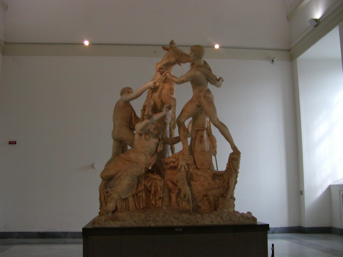 Museo Archeologico Nazionale - 2002-09-13-095653