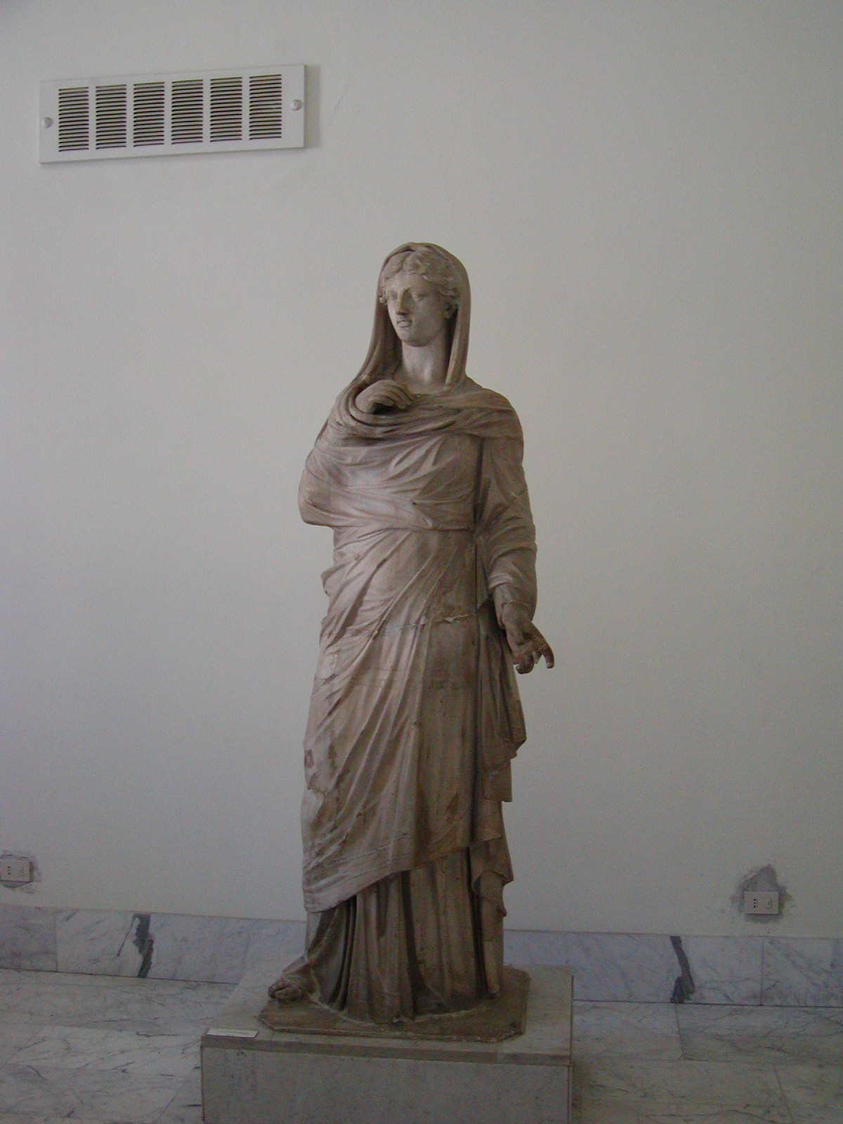 Museo Archeologico Nazionale - 2002-09-13-131619