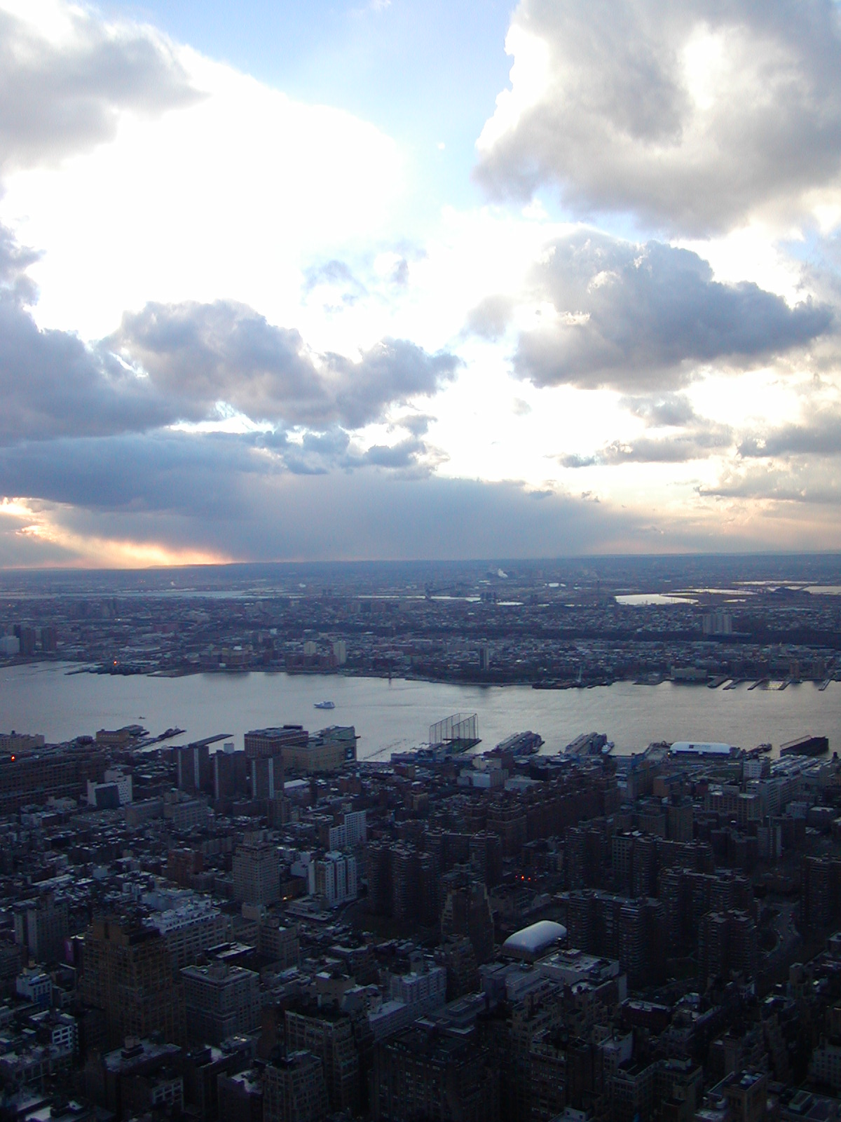Empire State Building - 2003-01-10-151328