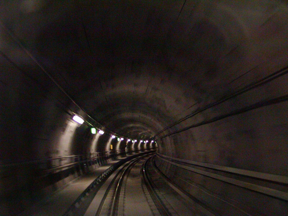 Metro - 2003-04-21-233139
