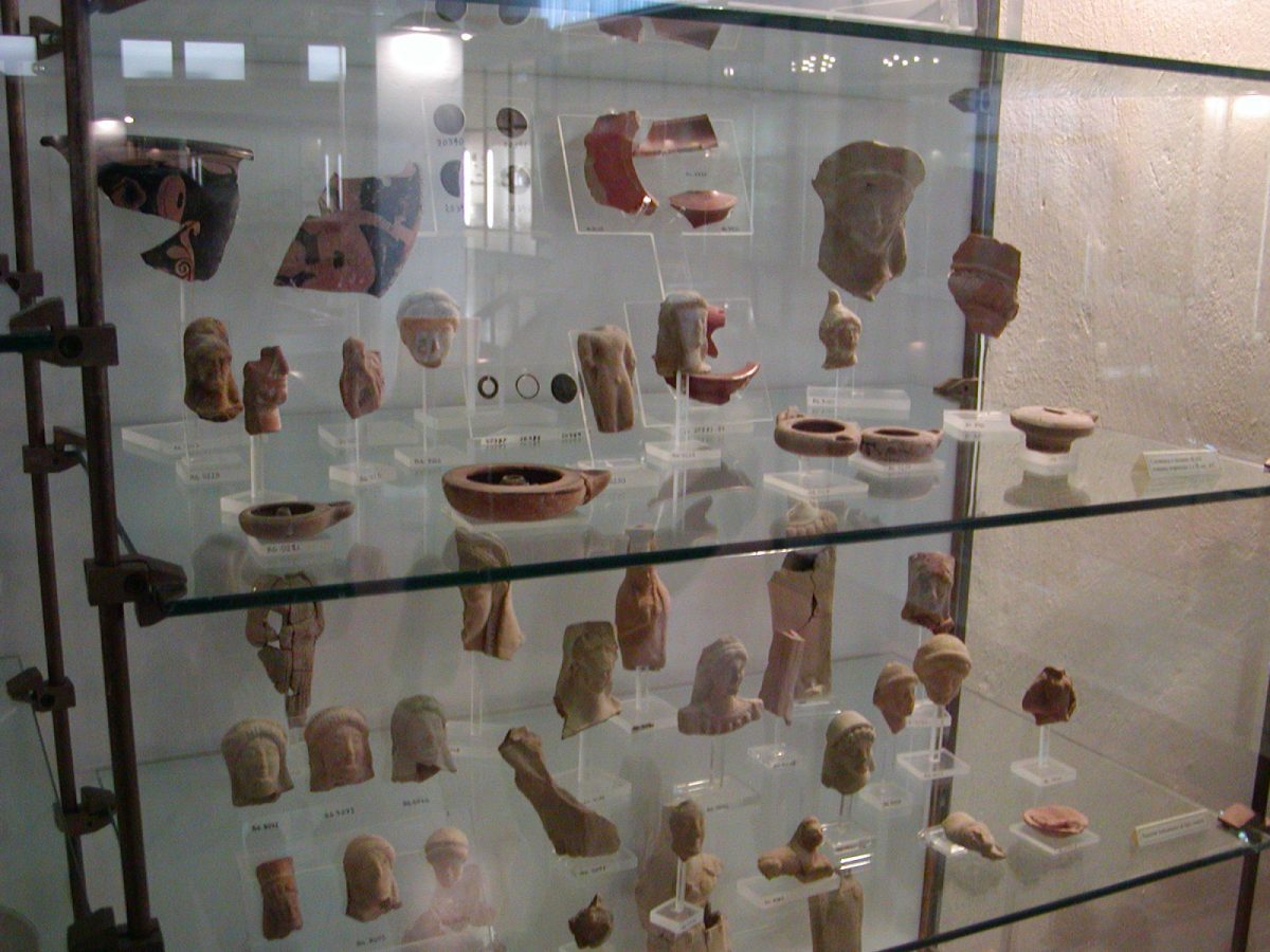 Archaeological Museum - 2003-12-27-125118