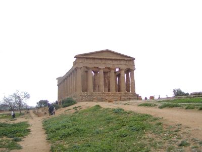 Valley of the Temples - 2003-12-28-132156
