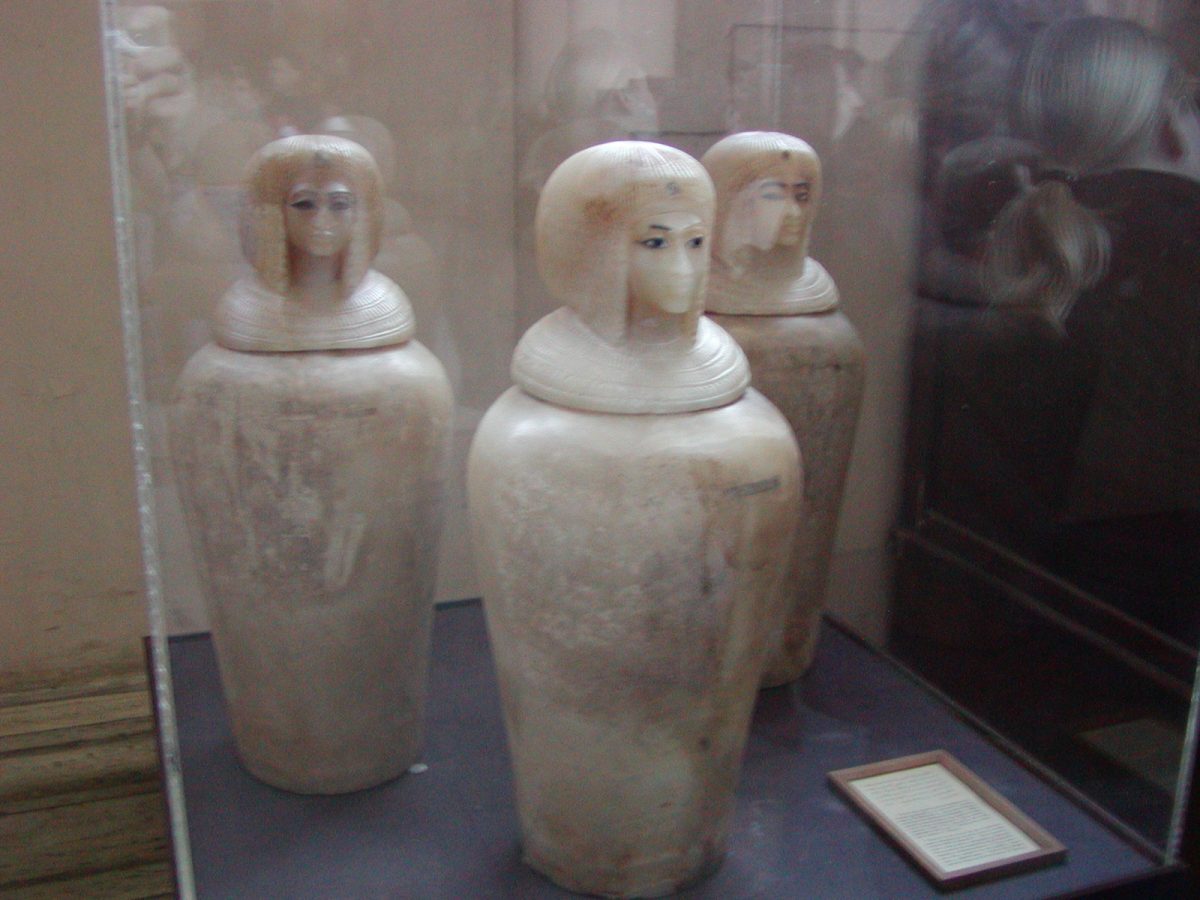 The Egyptian Museum - 2004-01-19-091725