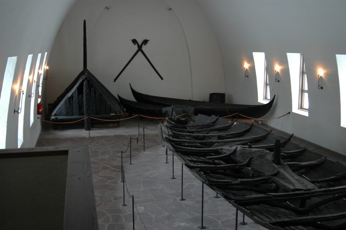 Viking Ship Museum - 2004-12-03-125538